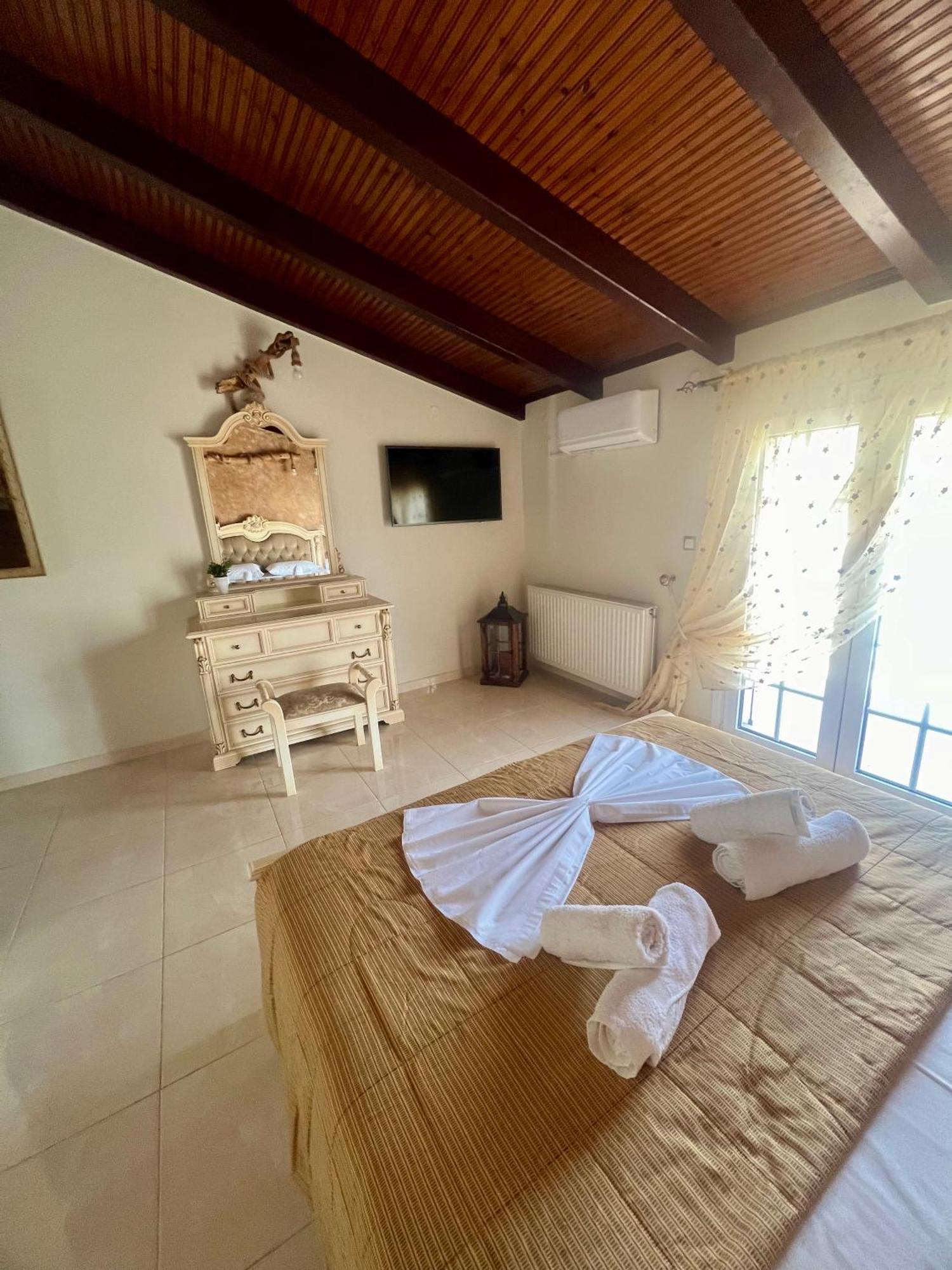 Liberis Loft Suite Argosztóli Kültér fotó
